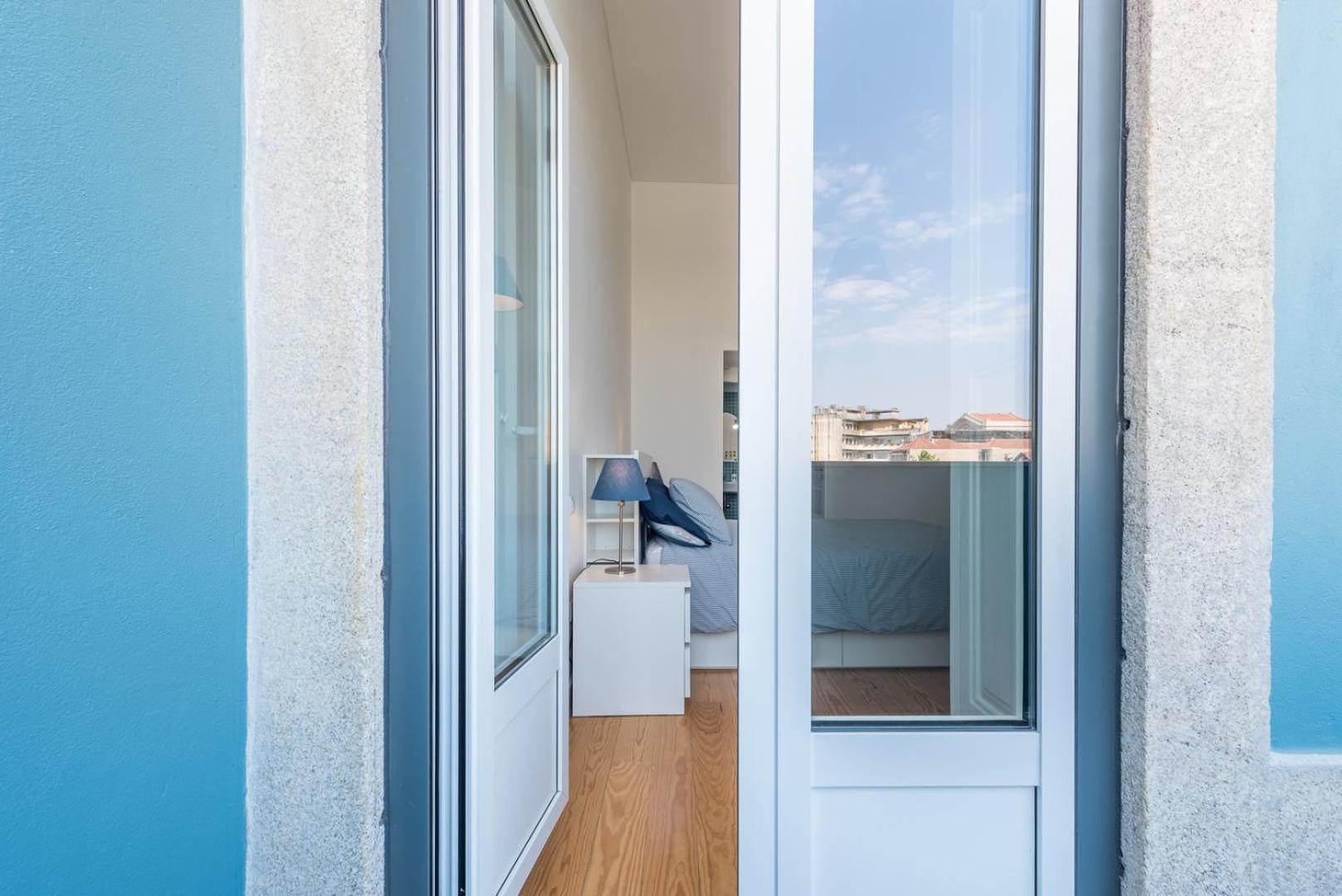 Guestready - Modern Stay In Downtown Oporto Extérieur photo