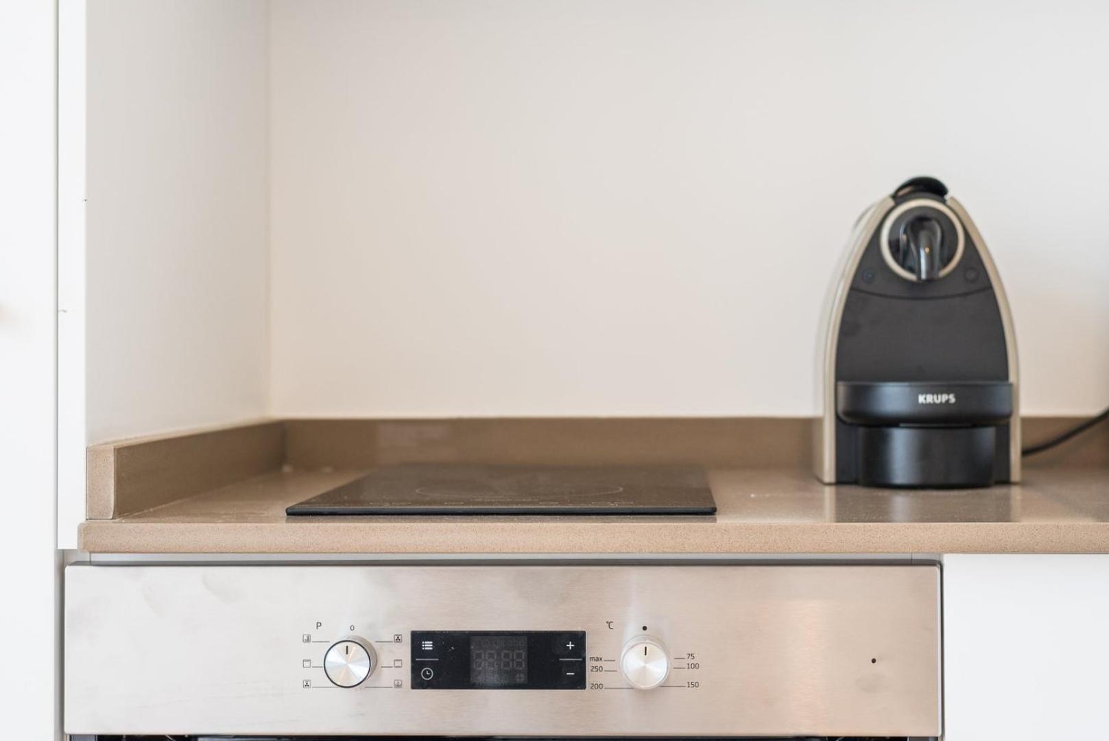 Guestready - Modern Stay In Downtown Oporto Extérieur photo